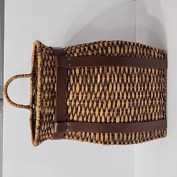 Ballard DESIGNS Accents Adirondack Hanging Pack Basket By Ballar